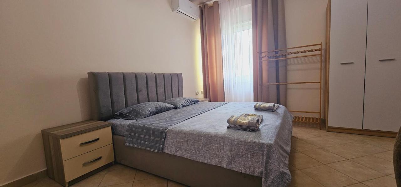 Apartament New Bazaar Side Bliss 2 Bed Apt With Free Garage Tirana