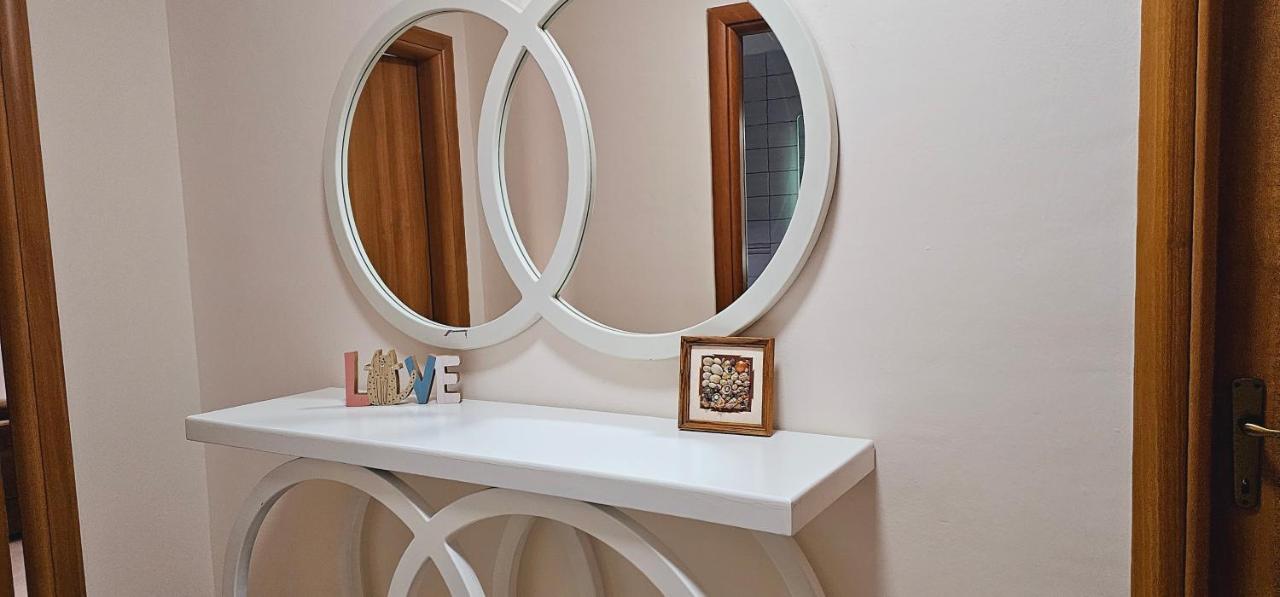 Apartament New Bazaar Side Bliss 2 Bed Apt With Free Garage Tirana