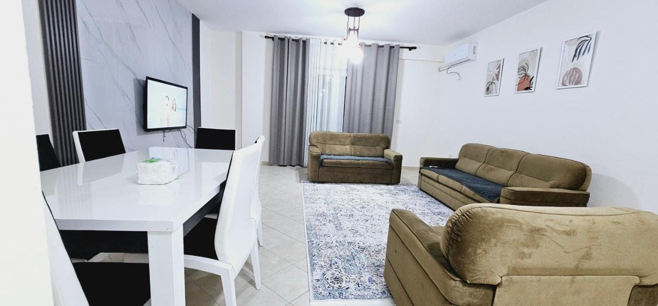 Apartament New Bazaar Side Bliss 2 Bed Apt With Free Garage *