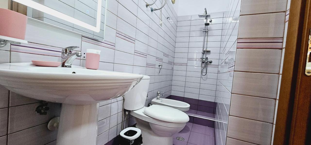 New Bazaar Side Bliss 2 Bed Apt With Free Garage *